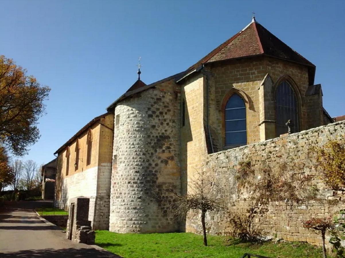 Hotel Les Remparts Nozeroy Bagian luar foto